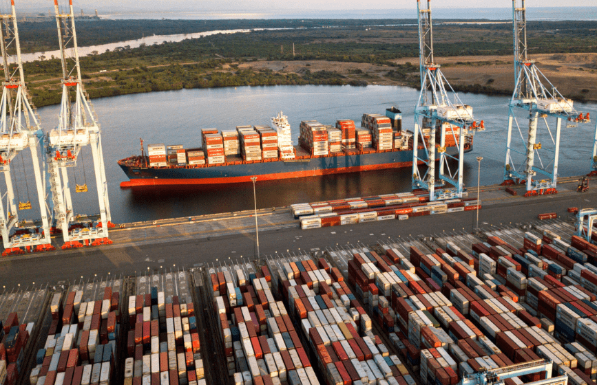 Las exportaciones de México a Estados Unidos superaron los 298 mil millones de dólares.png